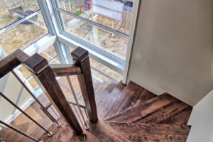 C-315 _ Escalier