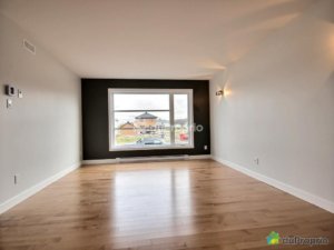 J-290_Salon