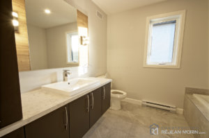 J-358&359_Salle de bain