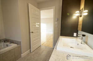 J-358&359_Salle de bain