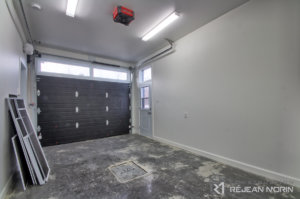C-371_Garage