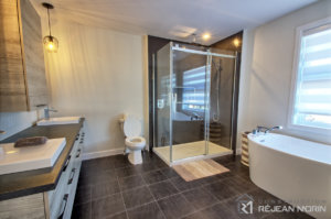 C-374_Salle de bain