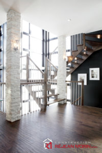 C-233 : Escalier