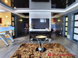 C-233 : Salle familiale