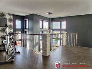 C-233 : Mezzanine