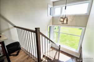 C-381 : Escalier