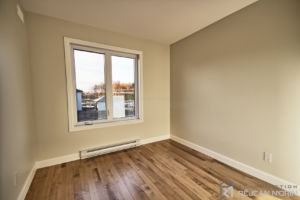 C-394 : Chambre secondaire 2