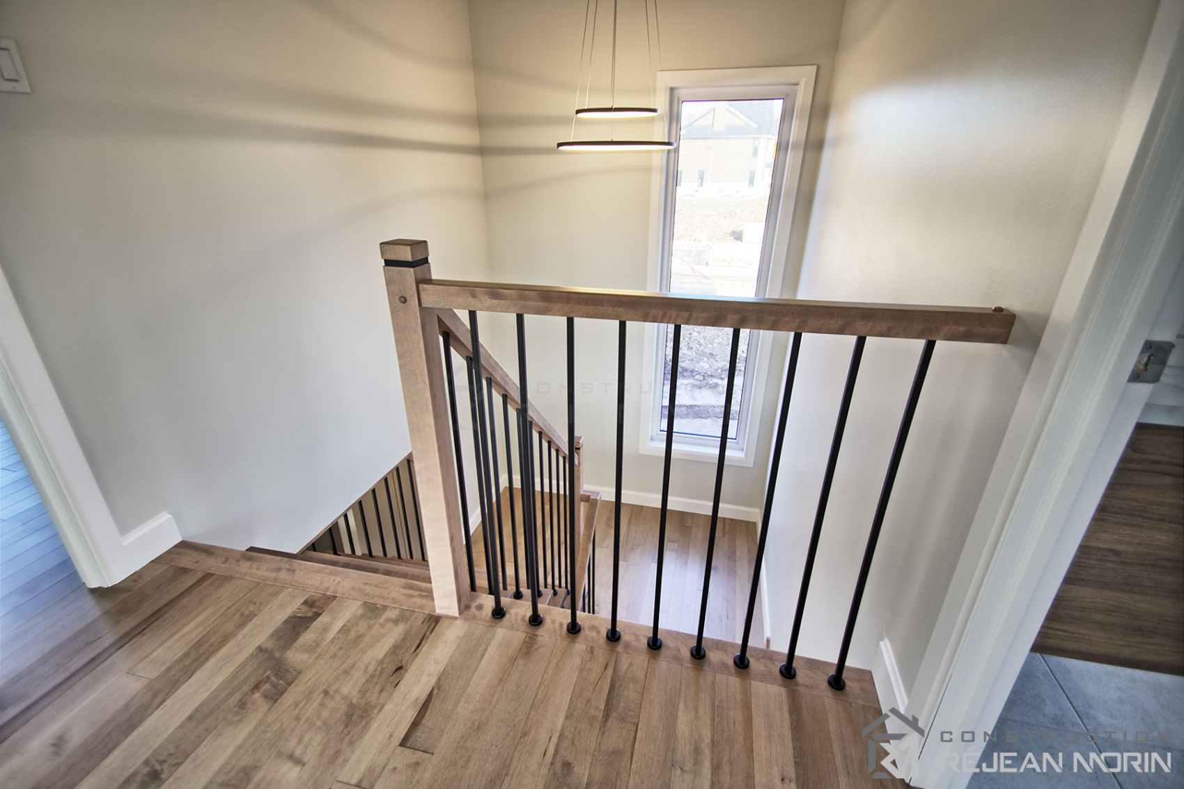 C-394 : Corridor étage