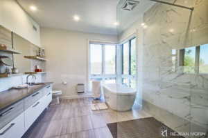 C-387 : Salle de bain maîtres