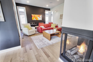 C-387 : Salon + foyer